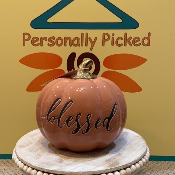 Martha Stewart BLESSED Pumpkin - Picture 1 of 5